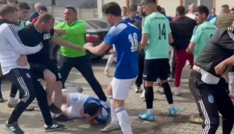 Fotbalist din Rășinari transportat la spital după o bătaie violentă la meciul de la Miercurea Sibiului