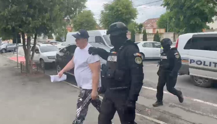 Fostul polițist Marian Răduinea audiat la IPJ Sibiu pentru acuzații grave