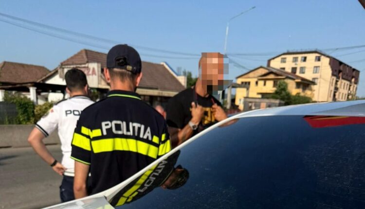 Andrew Tate își recuperează permisul de conducere după contestarea suspendării