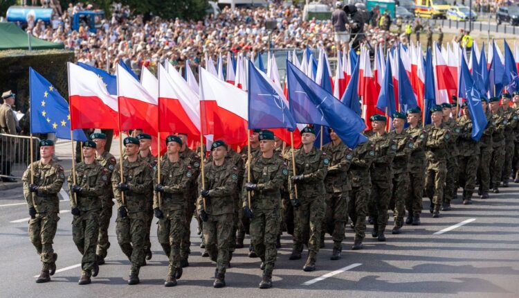 Sibiu devine capitală NATO cu ceremonii miltare și parade dedicate Comandamentului Multinațional