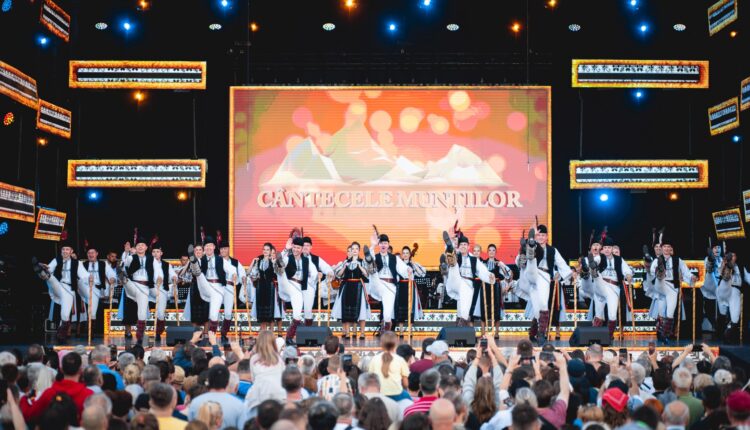 Festivalul Cântecele Munților celebrează 50 de ani de diversitate culturală la Sibiu