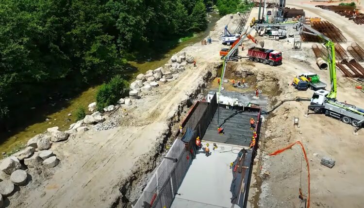 Imagini recente cu evoluția lucrărilor pe Autostrada A1 Sibiu – Pitești, secțiunea Cornetu – Tigveni