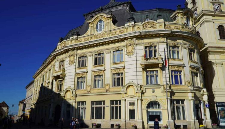 Primăria Sibiu clarifică întârzierile în emiterea cărților de identitate electronice