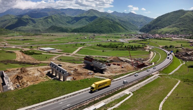 BEI finanțează cu 500 de milioane de euro lucrările la autostrada A1 Sibiu Pitești