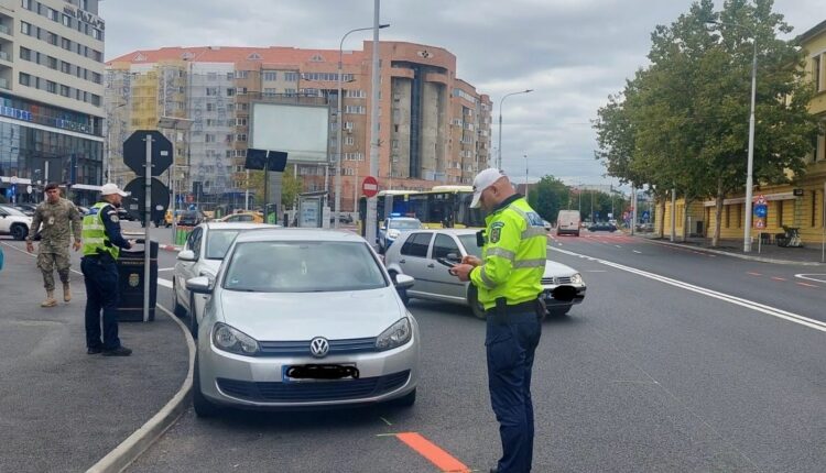 Val de amenzi pentru șoferii care au oprit neregulamentar pe Calea Dumbrăvii