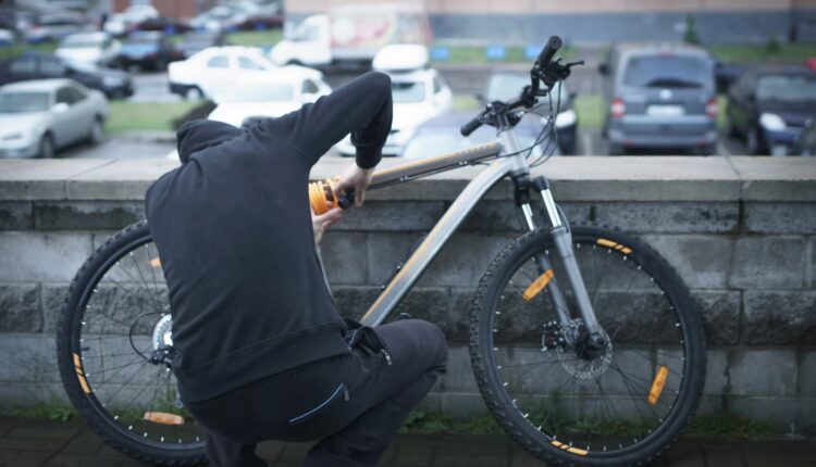 Bărbat din Dâmbovița reținut la Sibiu pentru furt de biciclete
