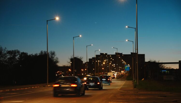 Sibiul se modernizează: iluminatul public va fi îmbunătățit pe 89 de străzi și în două parcuri