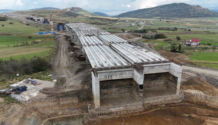 Guvernul României supune aprobării un proiect de lege pentru autostrada Sibiu-Pitești