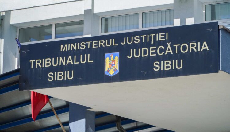 Mandate de arestare preventivă pentru două femei suspectate de crimă în Sibiu