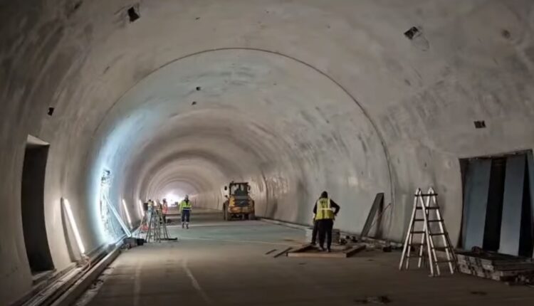 Constructorul PORR a început lucrările la sistemele tehnice în tunelul Momaia