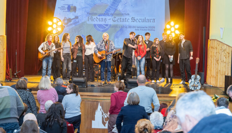 Festivalul-concurs național de muzică folk a sărbătorit cea de-a 40-a ediție