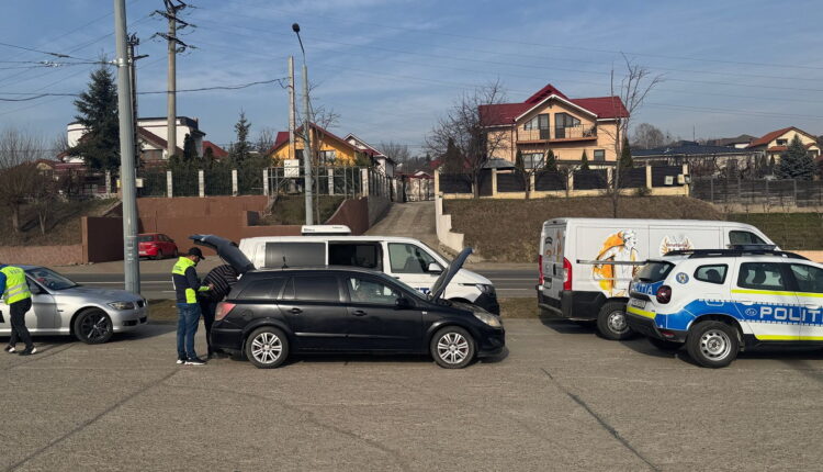 Peste 600 de mașini verificate de RAR Sibiu aveau probleme tehnice sau acte neconforme