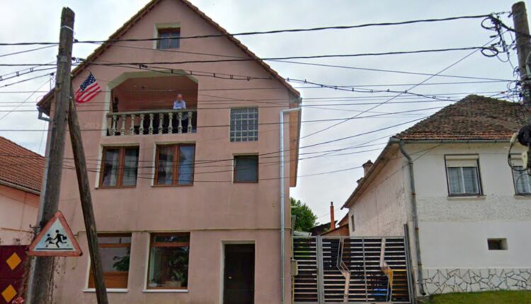 Sibianul care și-a decorat casa cu simboluri fasciste a primit pedeapsă de la magistrați