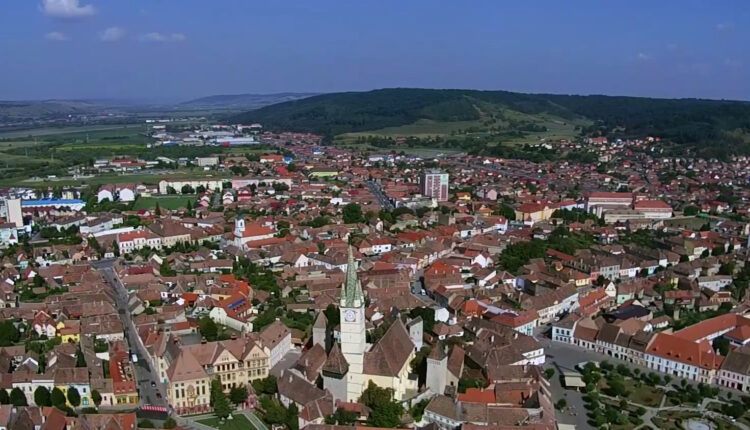 Stații de încărcare pentru mașinile electrice în Mediaș vor fi amenajate 8 locații