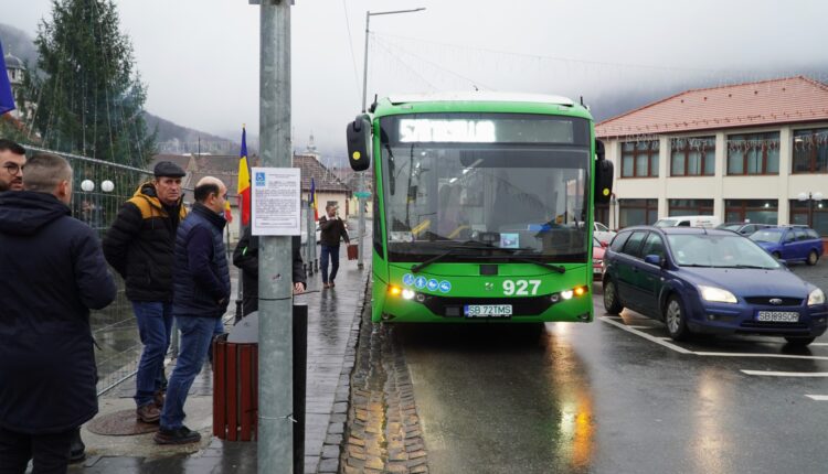 Transport gratuit pentru pensionarii din Sadu, ce documente sunt necesare