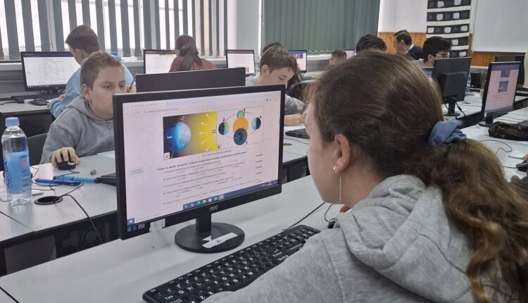 Cei mai buni elevi la geografie din Sibiu și Mediaș calificați la etapa națională