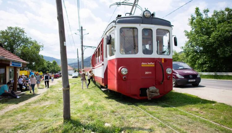 Furt masiv de cablu de cupru de pe traseul de tramvai abandonat Sibiu – Rășinari