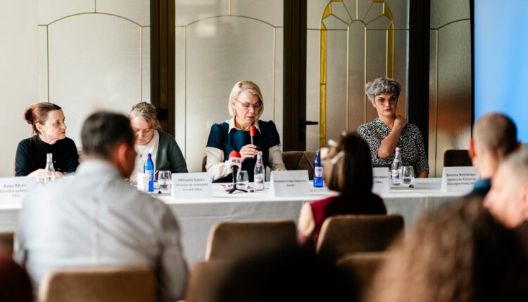 Reprezentanții autorităților locale și părinții copiilor cu nevoi speciale discută provocările comunității