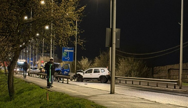 Accident grav pe strada Henri Coandă, șoferița a fost reținută pentru alcool la volan