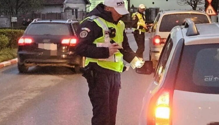 Doi tineri din Săliște, reținuți de poliție pentru conducere fără permis