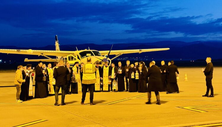 Lumina Sfântă a ajuns la Sibiu, simbol al speranței în sărbătorile pascale