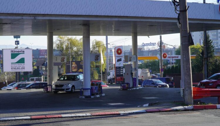 Motorina trece de 9 lei la majoritatea benzinăriilor din vestul Capitalei