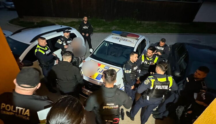 Hoți de catalizatoare reținuți de poliție în Miercurea Sibiului și Dobârca