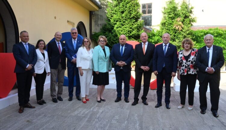 Consulii onorifici din România pregătesc noi parteneriate la Sibiu